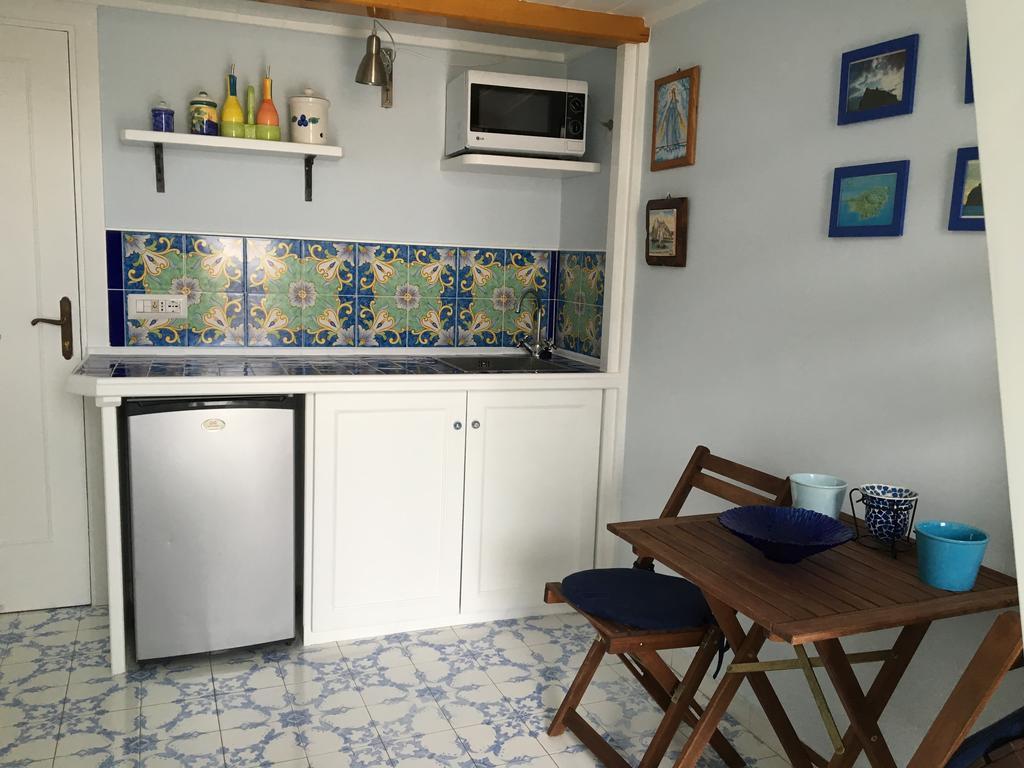 Casa Azzurra Apartment Иския Екстериор снимка